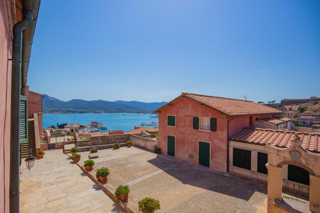 Helloelba Appartamento Il Faro Portoferraio Exterior foto